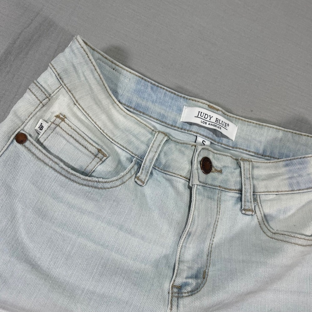 Judy Blue Denim Shorts Frayed Hem Light‎ Wash Stretch Casual Womens Size S